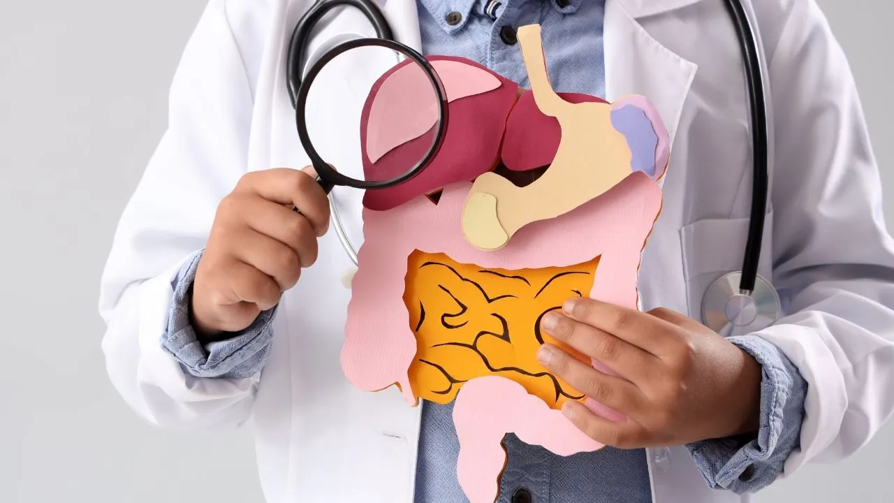 Understanding the Common Digestive Problems and When to See a Gastroenterologist in Delhi NCR - Blog Image